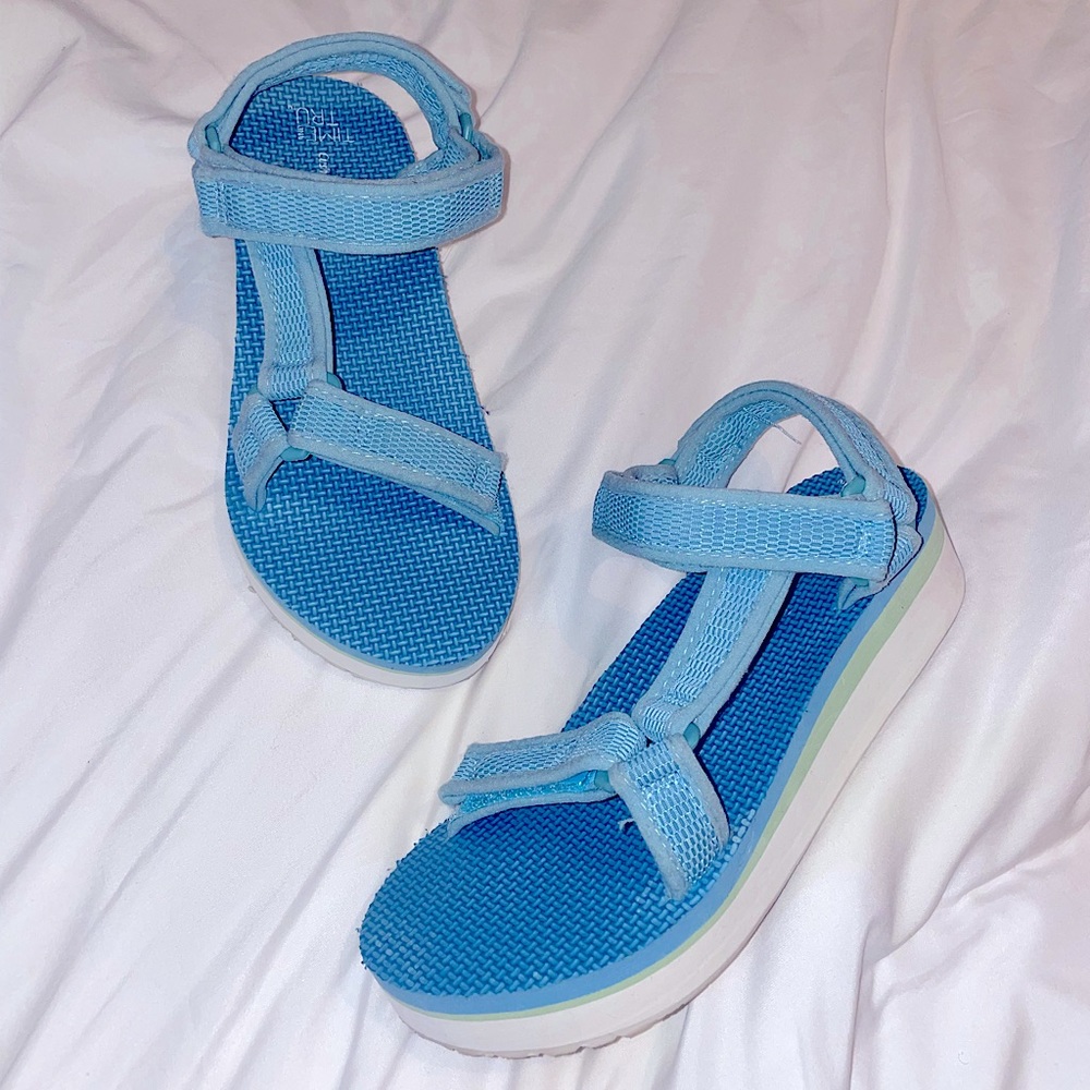 TIME & TRU Platform Strapped Sandals